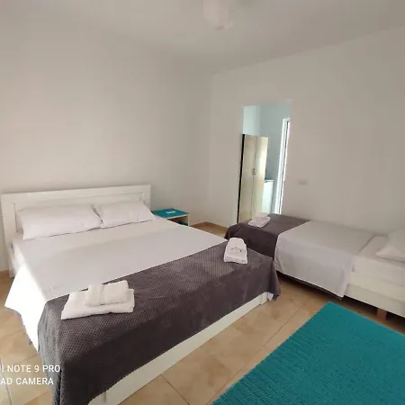 Era Rooms Maison d'hôtes *
